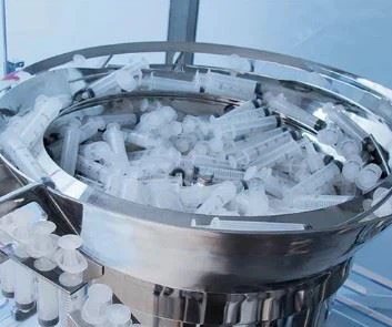 liquid filling syringe