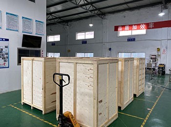 The Fully Automatic Syringe Filling Equipment Has Been Produced And Shipped.